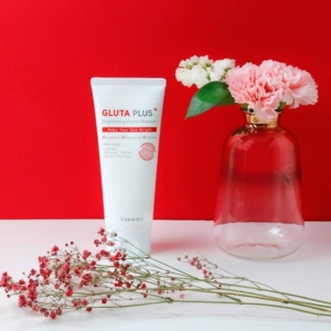 Sữa Rửa Mặt Useemi Gluta Plus dưỡng trắng da Brightening Foam Cleanser 150ml